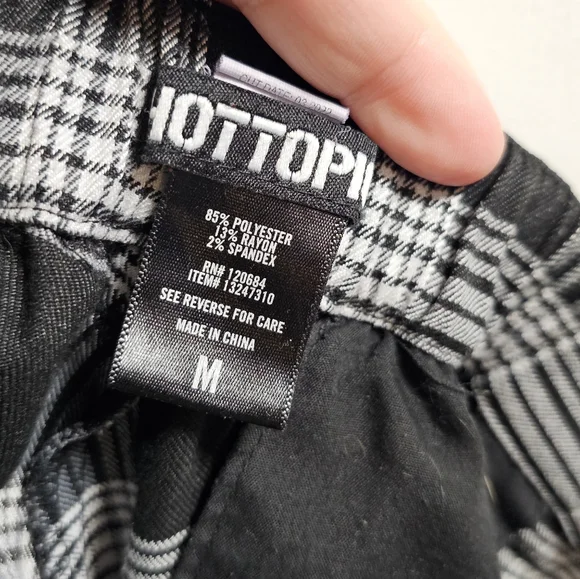 Hot Topic Black & White Plaid Pants - Medium With Chain - Picture 5 of 6